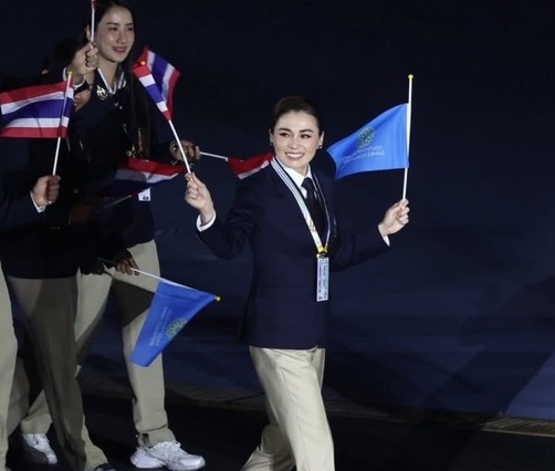 Read more about the article Ratu Thailand, Suthida Bajrasudhabimalalakshana Ikut SEA Games? Ini Bukan Gimmick