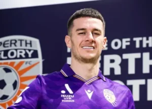 Read more about the article Gol Olimpico Tom Lawrence Warnai Kemenangan Gemilang Perth Glory atas Central Coast Mariners